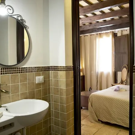 Sabir Bed & Breakfast 2*